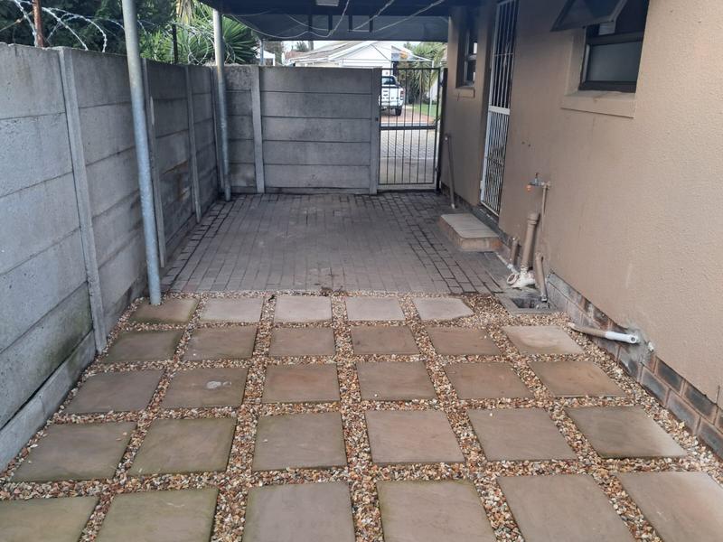 To Let 2 Bedroom Property for Rent in Peerless Park Western Cape